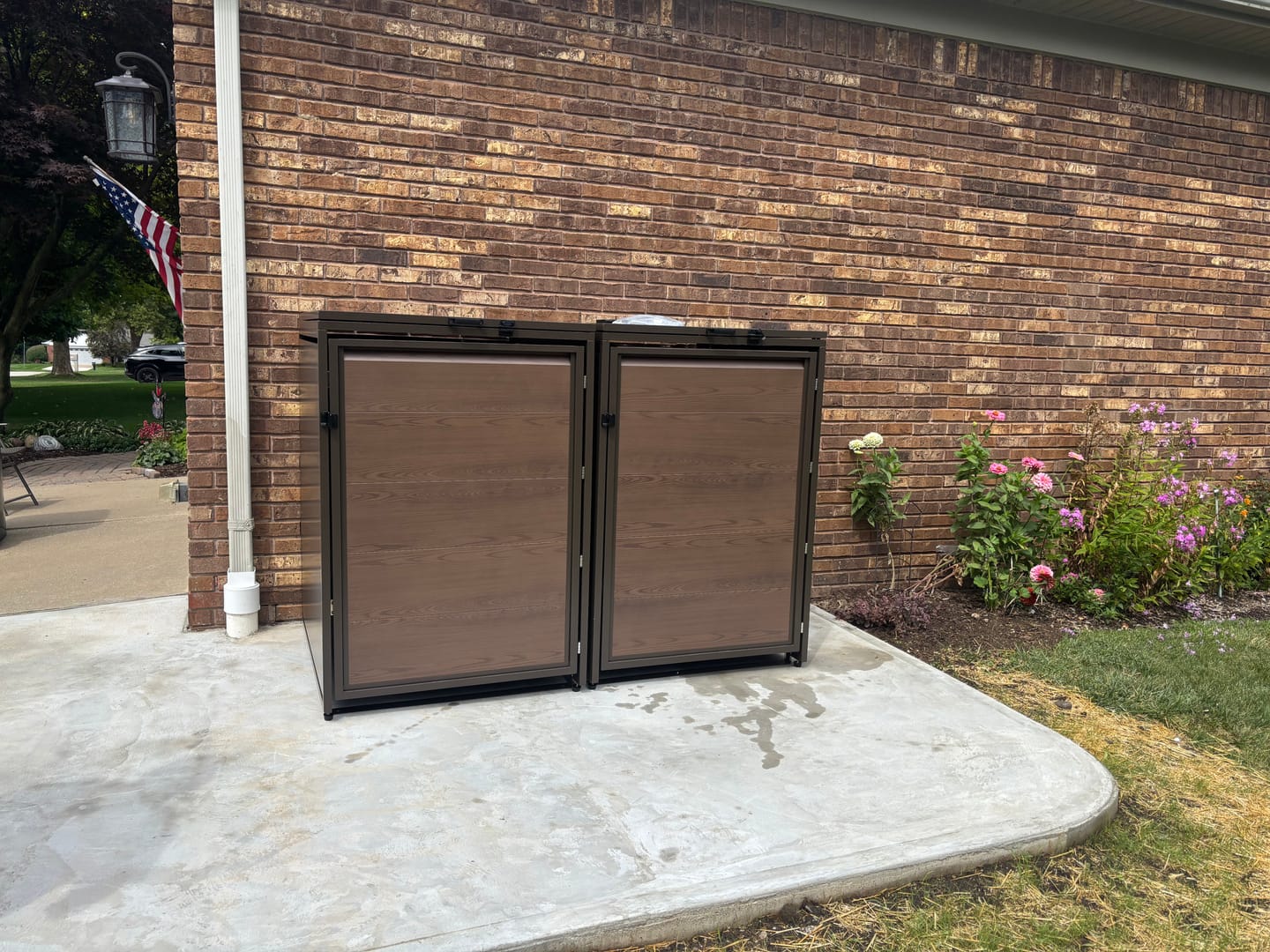 Customer photo review of MisterBin® Garbage Bin Enclosure