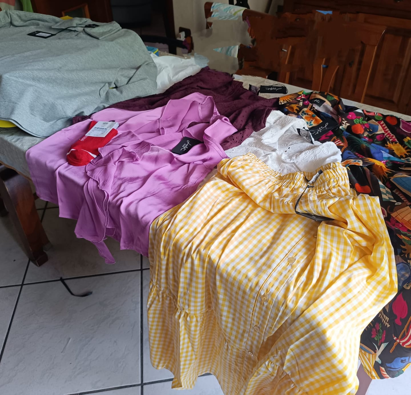 Customer photo review of MYSTERY 📦 BOX ABBIGLIAMENTO E ACCESSORI DONNA [€79]