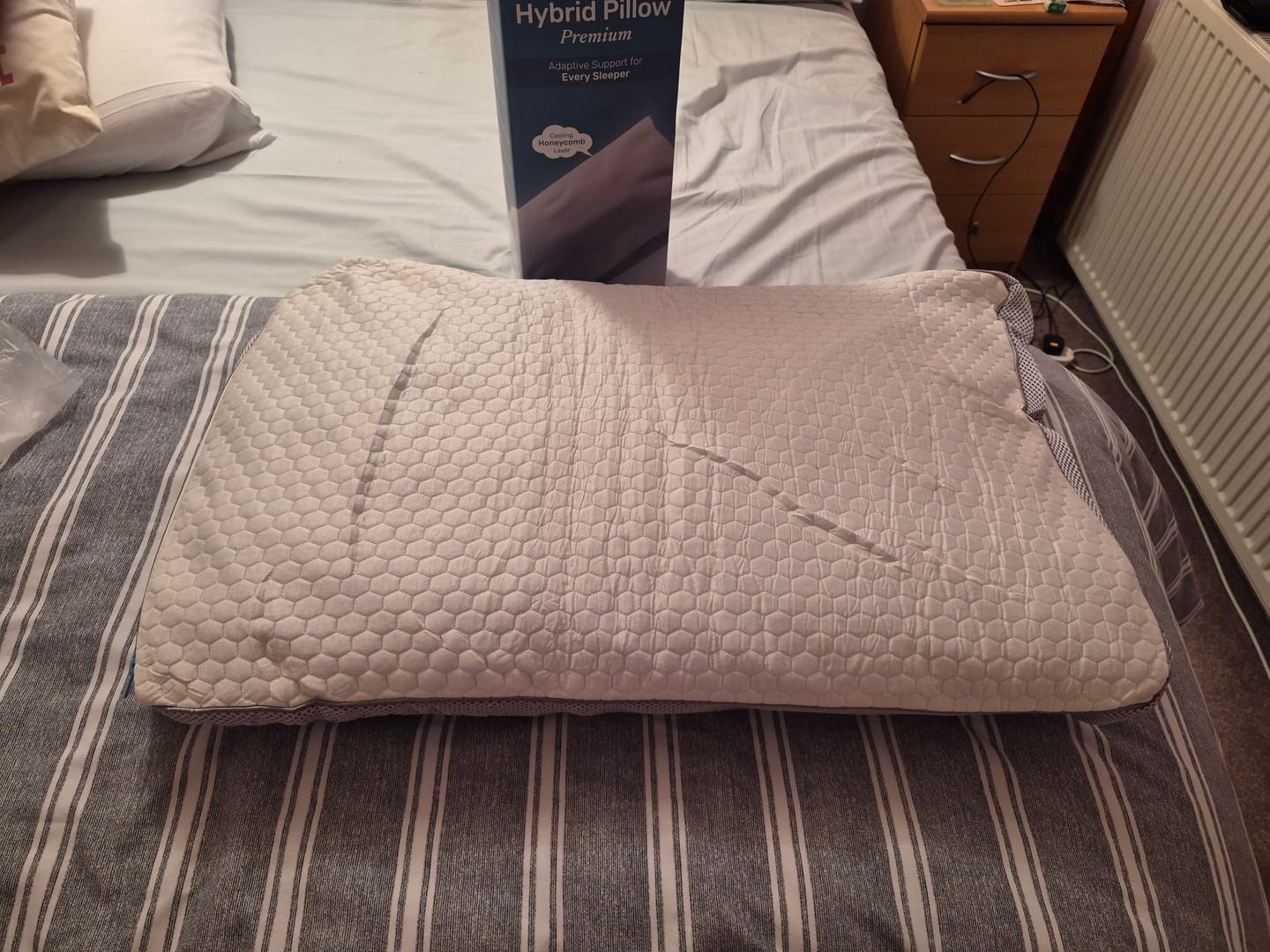 Customer photo review of Premium - Hybrid Pillow