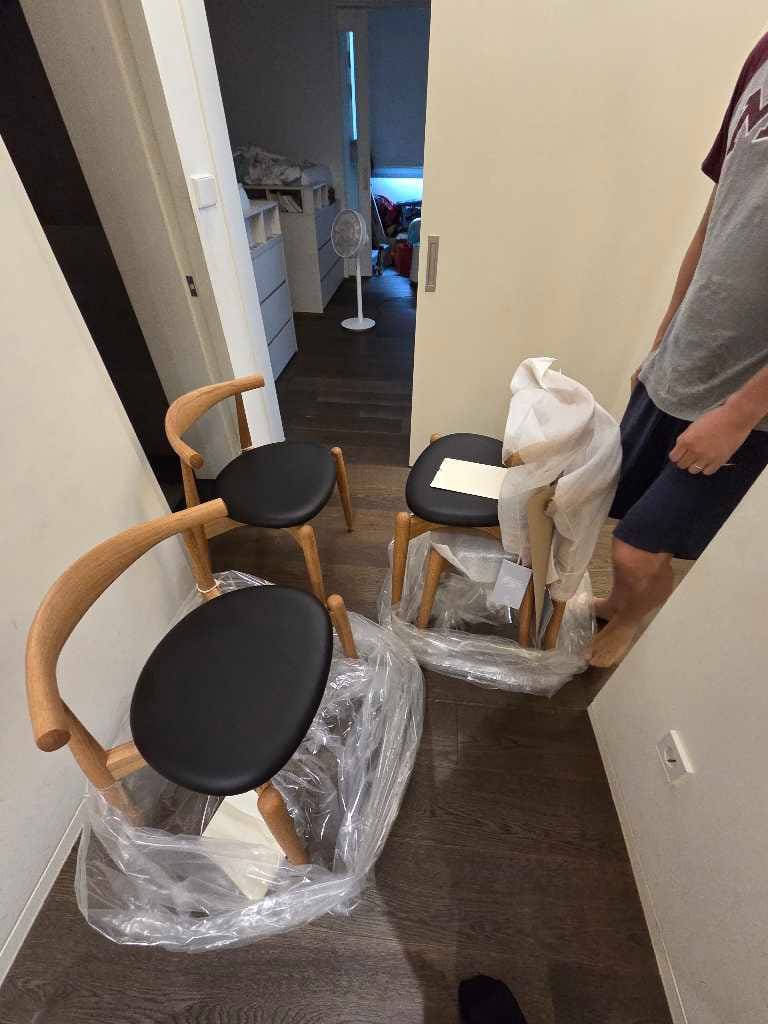 Customer photo review of CH20 ELBOW CHAIR