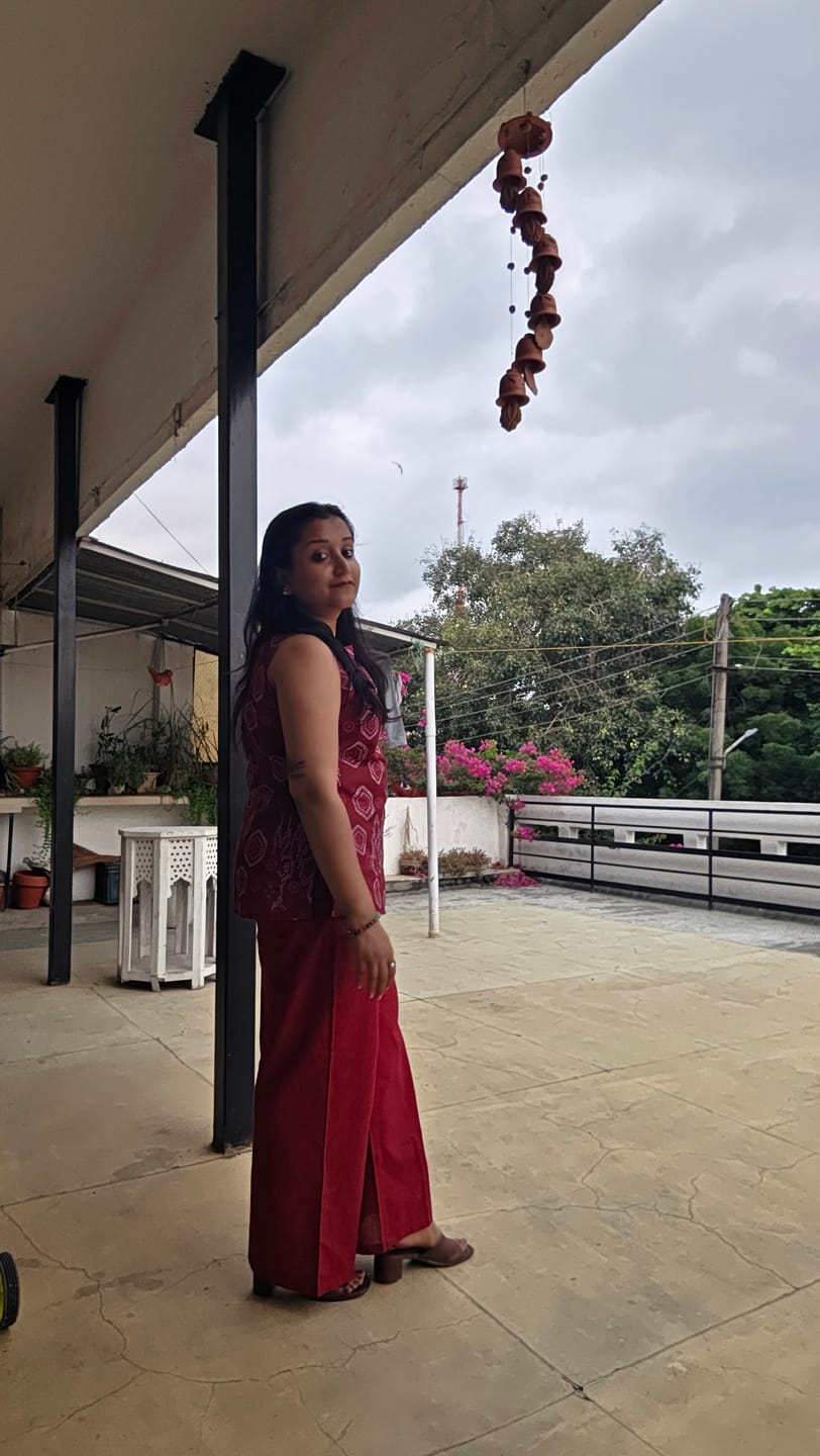 Customer photo review of Women Maroon Airy Linen Wide Leg Pant