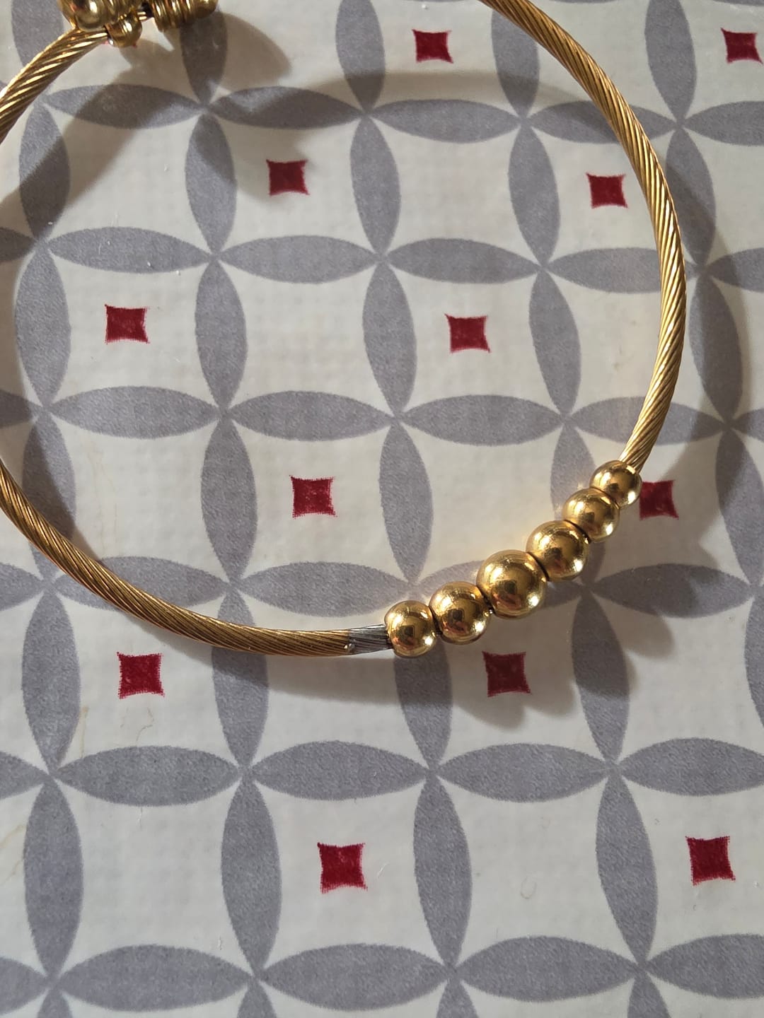 Customer photo review of Yuri Gold Bead Bangle