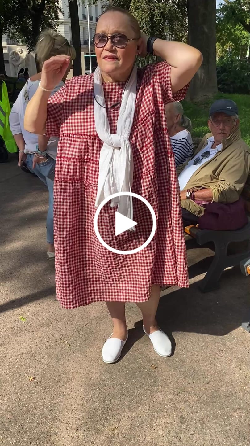 Customer video review of Plus Size 100%Cotton Short Sleeve Plaid Dress