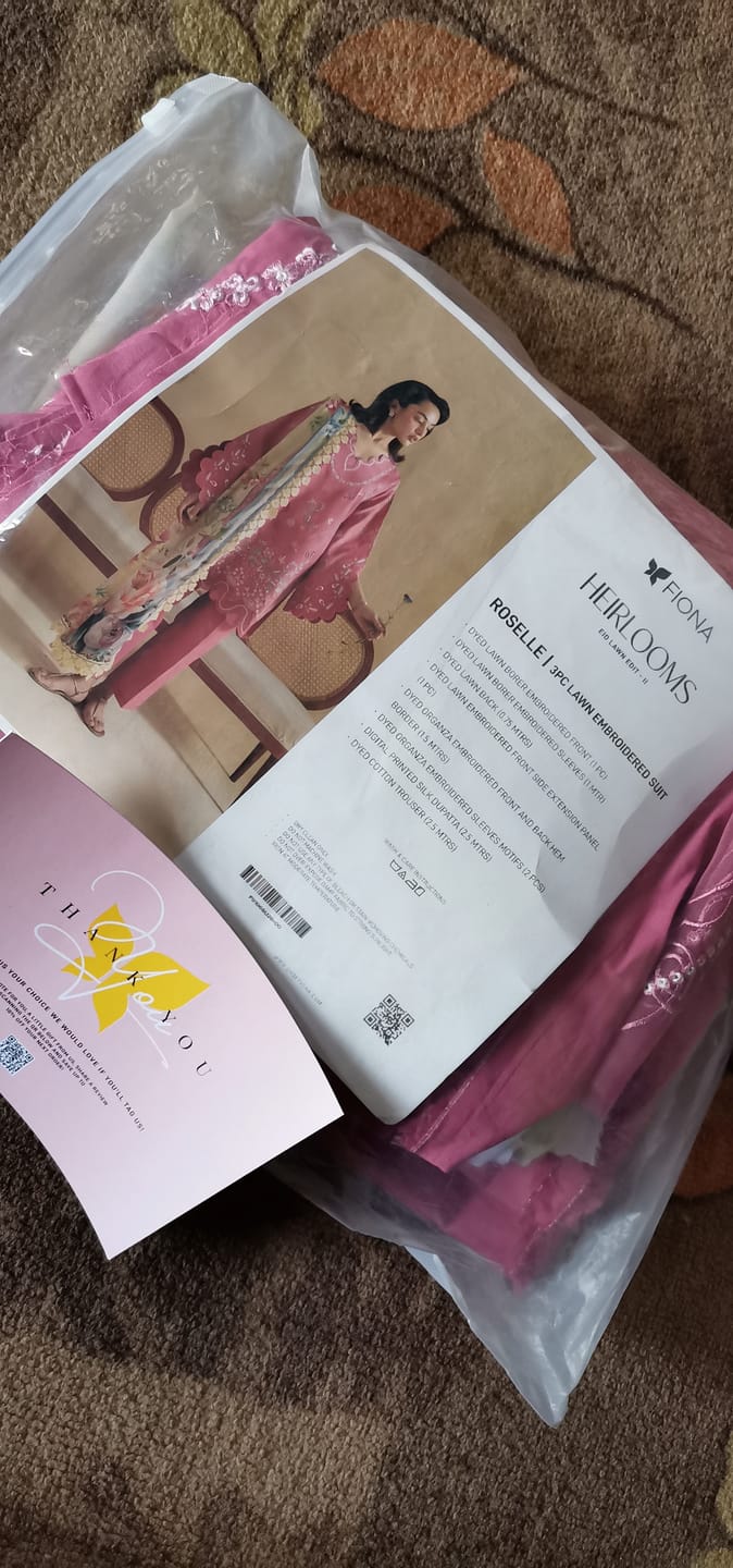 Customer photo review of Roselle