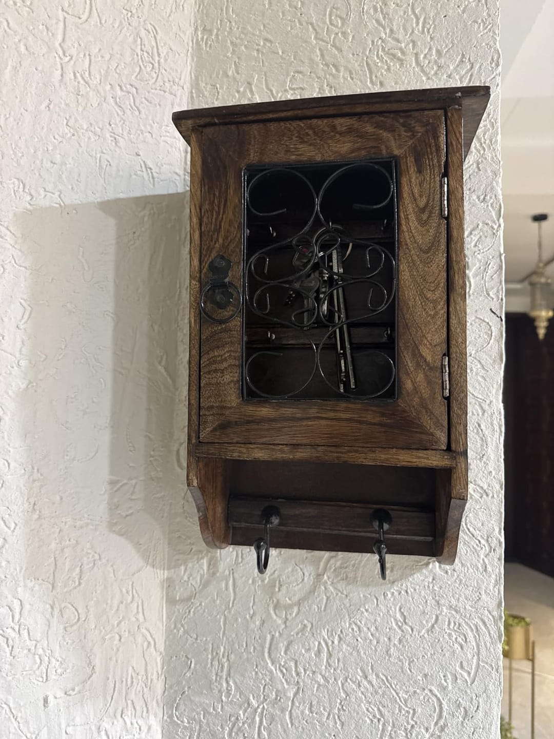Customer photo review of Wooden Wall Hanging Key Holder
