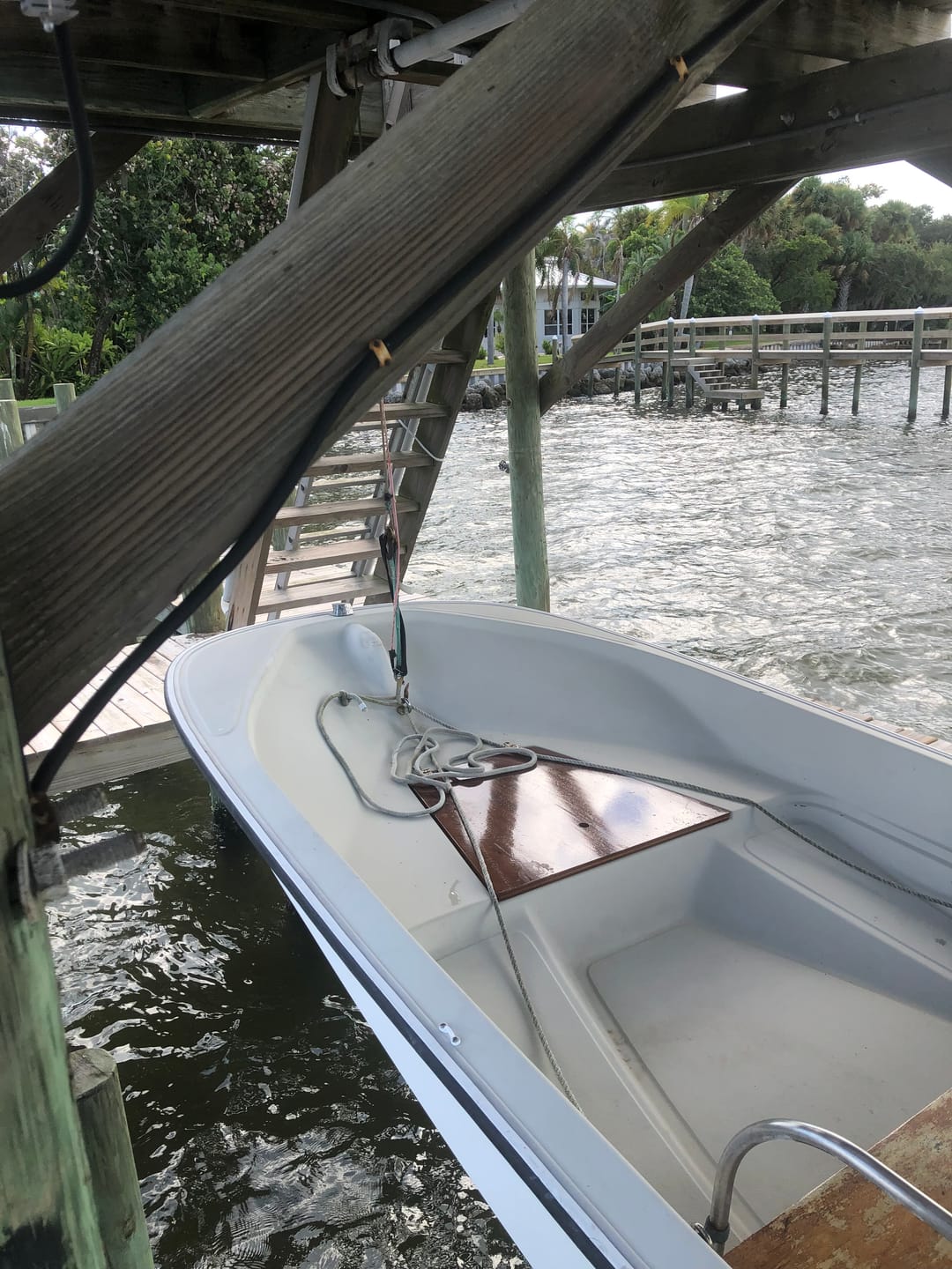 Customer photo review of Boston Whaler Mahogany Bow Hatch - Fits Classic 15' 1976 - 1999