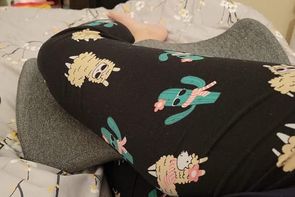 Customer photo review of Leg Spacer Pillow / Knee Pillow