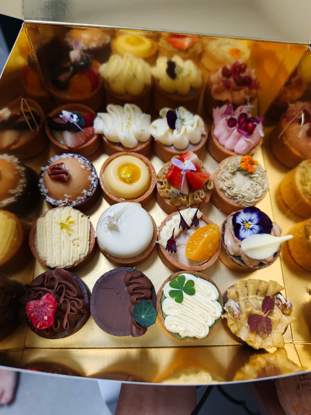 Customer photo review of The Dessert Connoisseur 16pcs