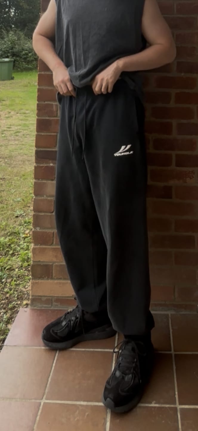 Customer photo review of 2154 - Throwback Baggy Joggers