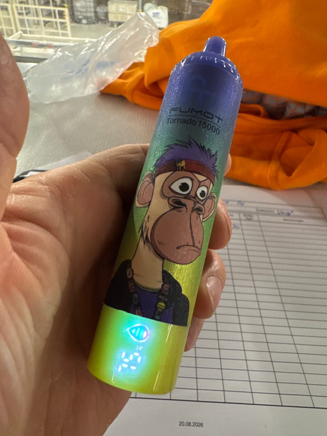 Customer photo review of Tornado Vape 15000 - Huckleberry