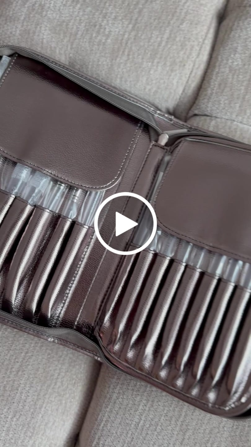 Customer video review of Big Brush Set – profesionalni set četkica za šminkanje (31 komad)