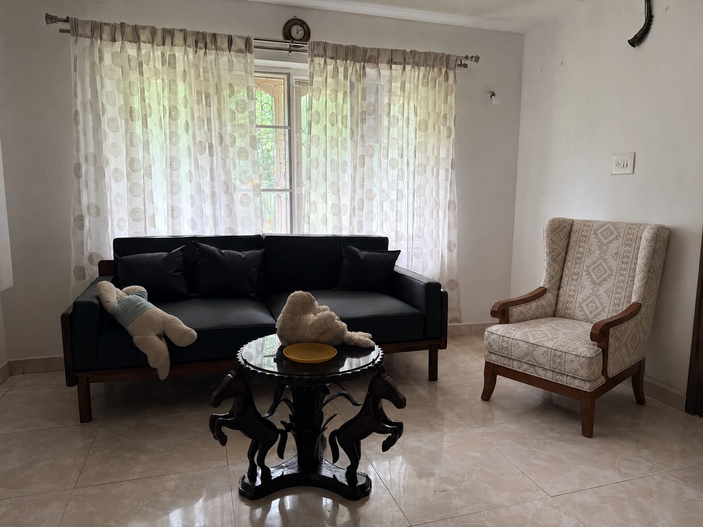 Customer photo review of Oorvi Solid Wood 3 Seater Sofa for Living Room