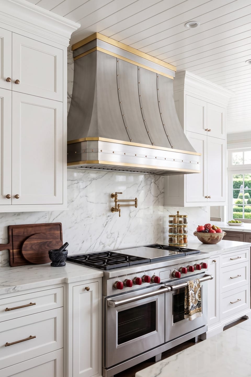 Customer photo review of Prime Custom Decorative Curved Stainless Steel Oven Range Hood PS3-R08