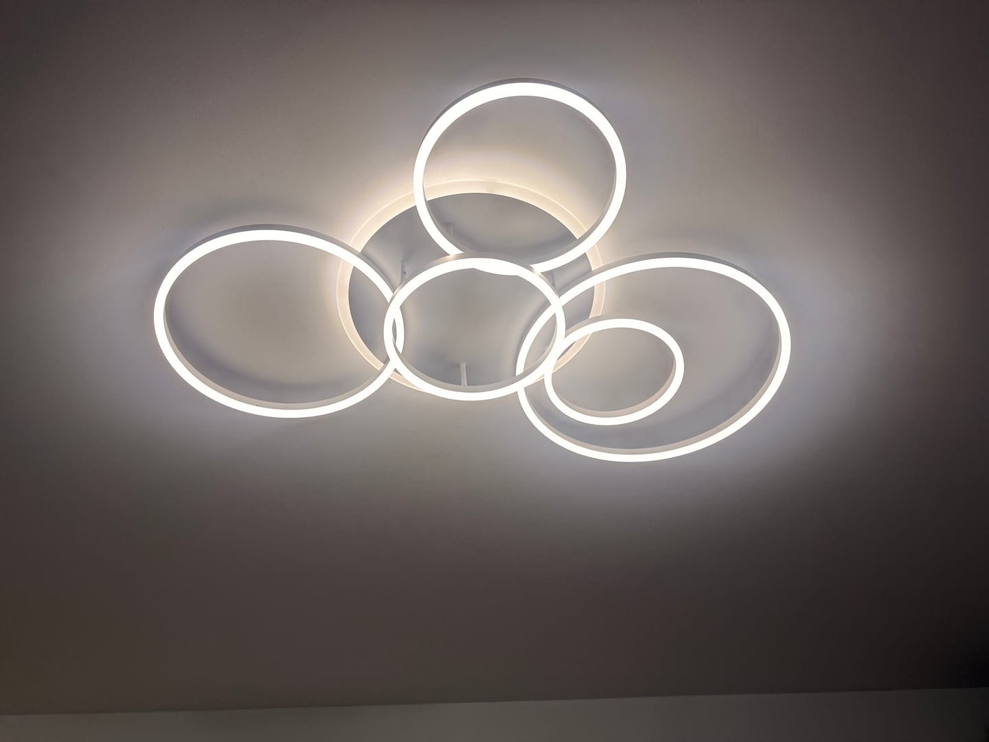 Customer photo review of WOMO Runde LED-Deckenleuchte mit Unterputzmontage-WM1032