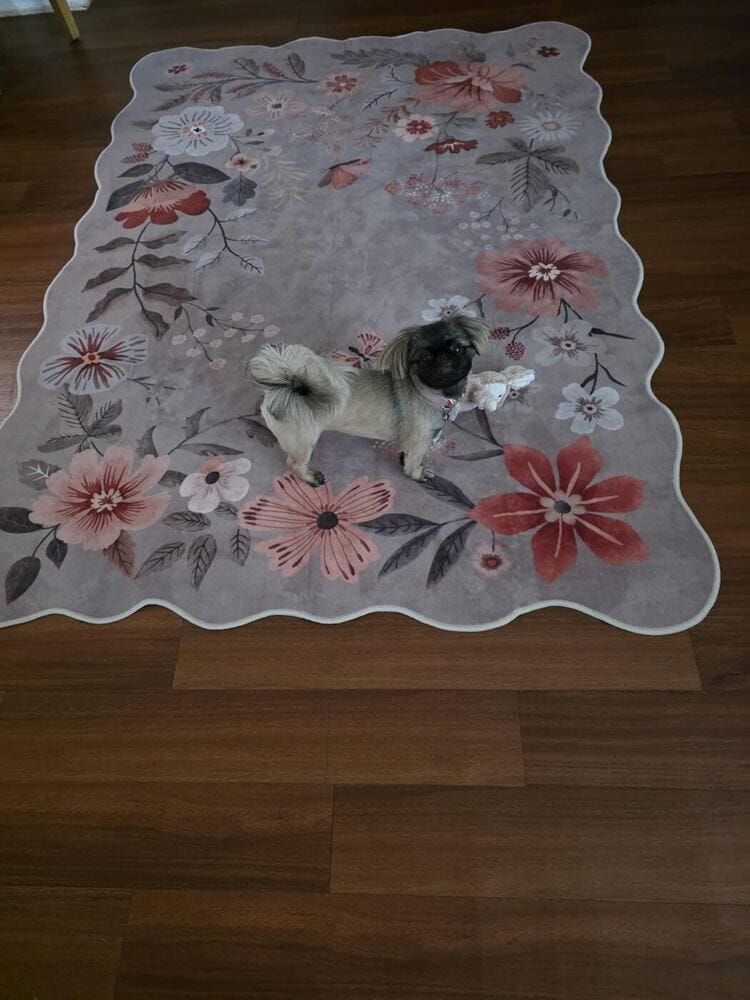Customer photo review of Rug – Boho Modern Parisian Floral Scalloped – Ink Black