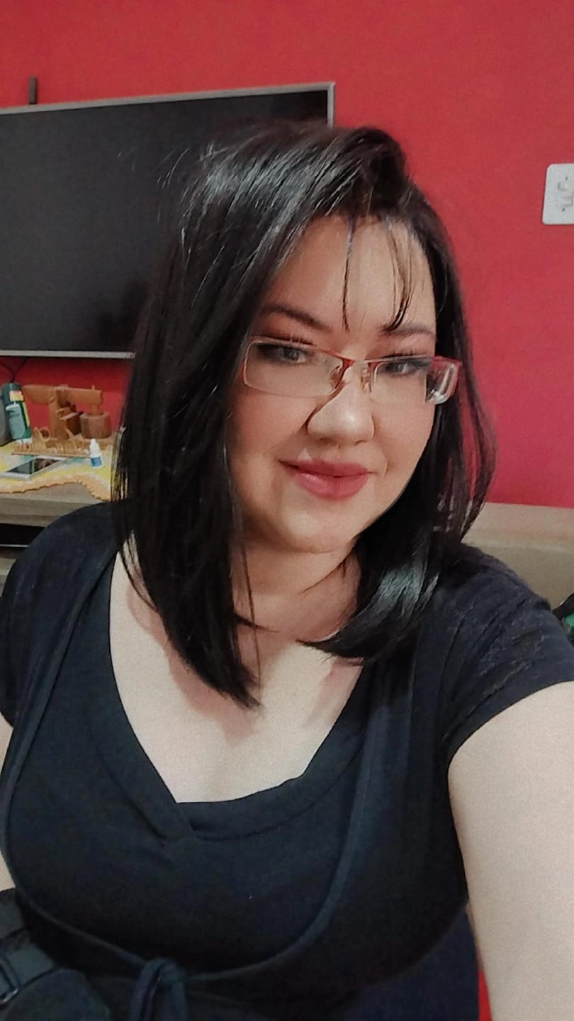 Customer photo review of Lace Front Tela HD Lovenna Castanho Escuro - Repartição Livre 13x4