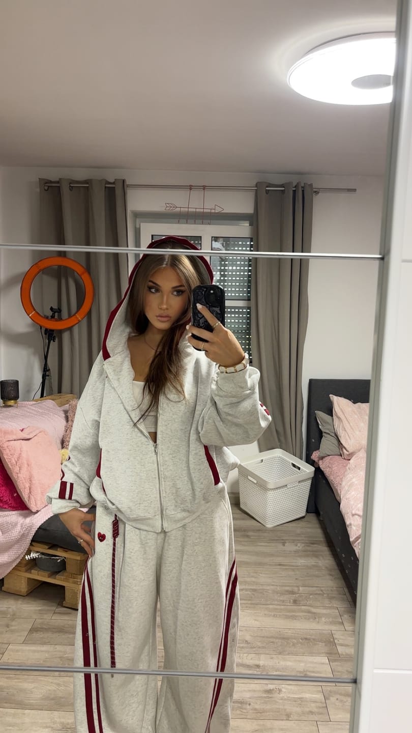 Customer photo review of Aelfric Eden Boxy Contrast Stripe Zip Up Hoodie