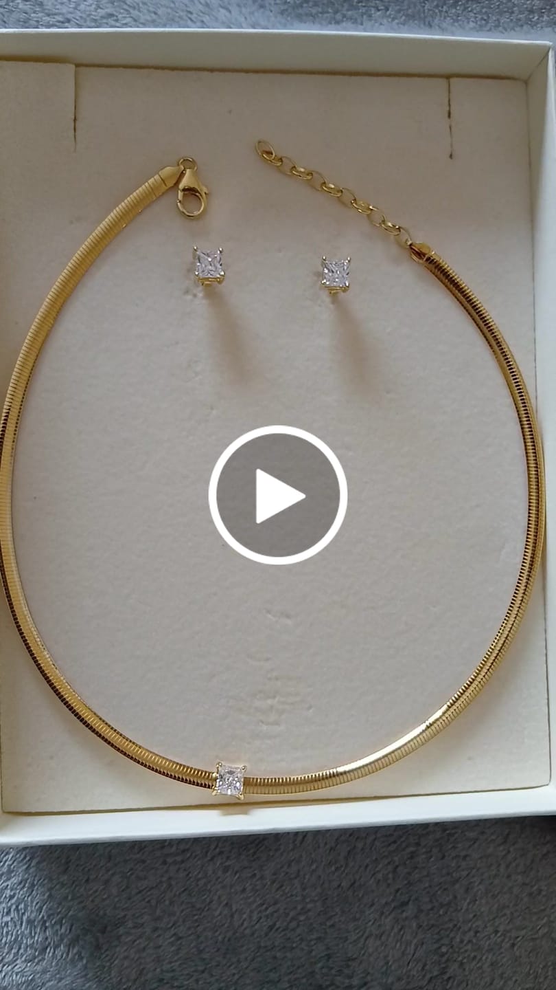 Customer video review of Box Princess: collana + orecchini