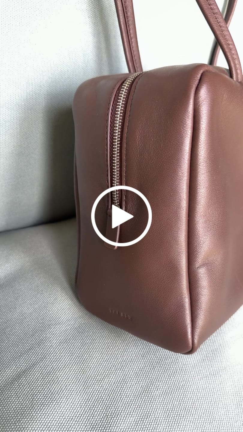 Customer video review of The Row 2025 Astra Bag 32cm Lambskin