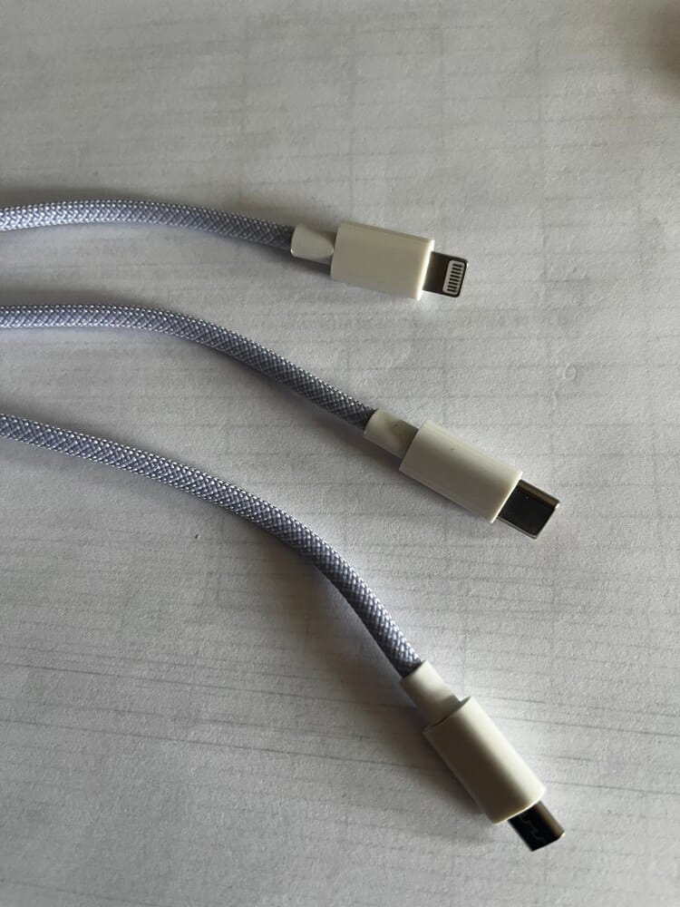 Customer photo review of Cablu Date si Incarcare Rapida Timebox, 3 in 1, 66W, 2 m, QC 3, USB, Type-C, Mov