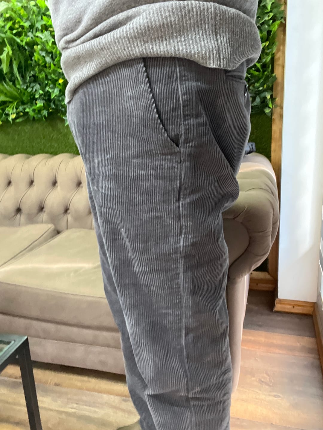 Customer photo review of Pantalón Cotelón