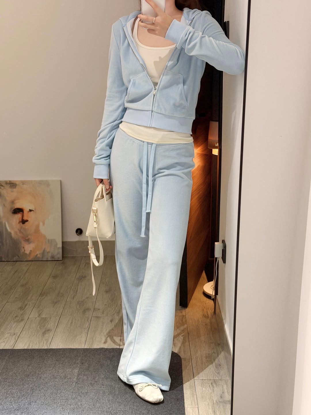 Customer photo review of IAMXIAA Velour Zip-Up Hoodie & Wide-Leg Pants Set