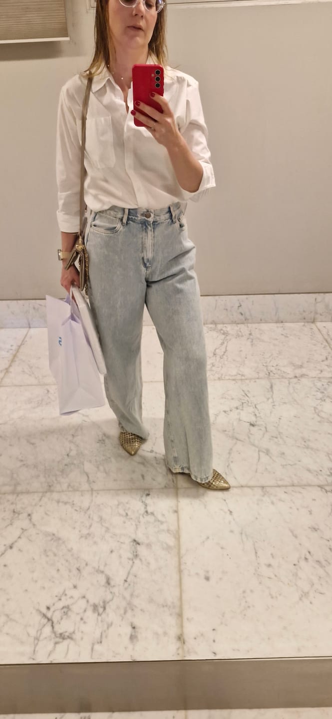 Customer photo review of Calça Jeans Wide Leg Buriti Azul Claro