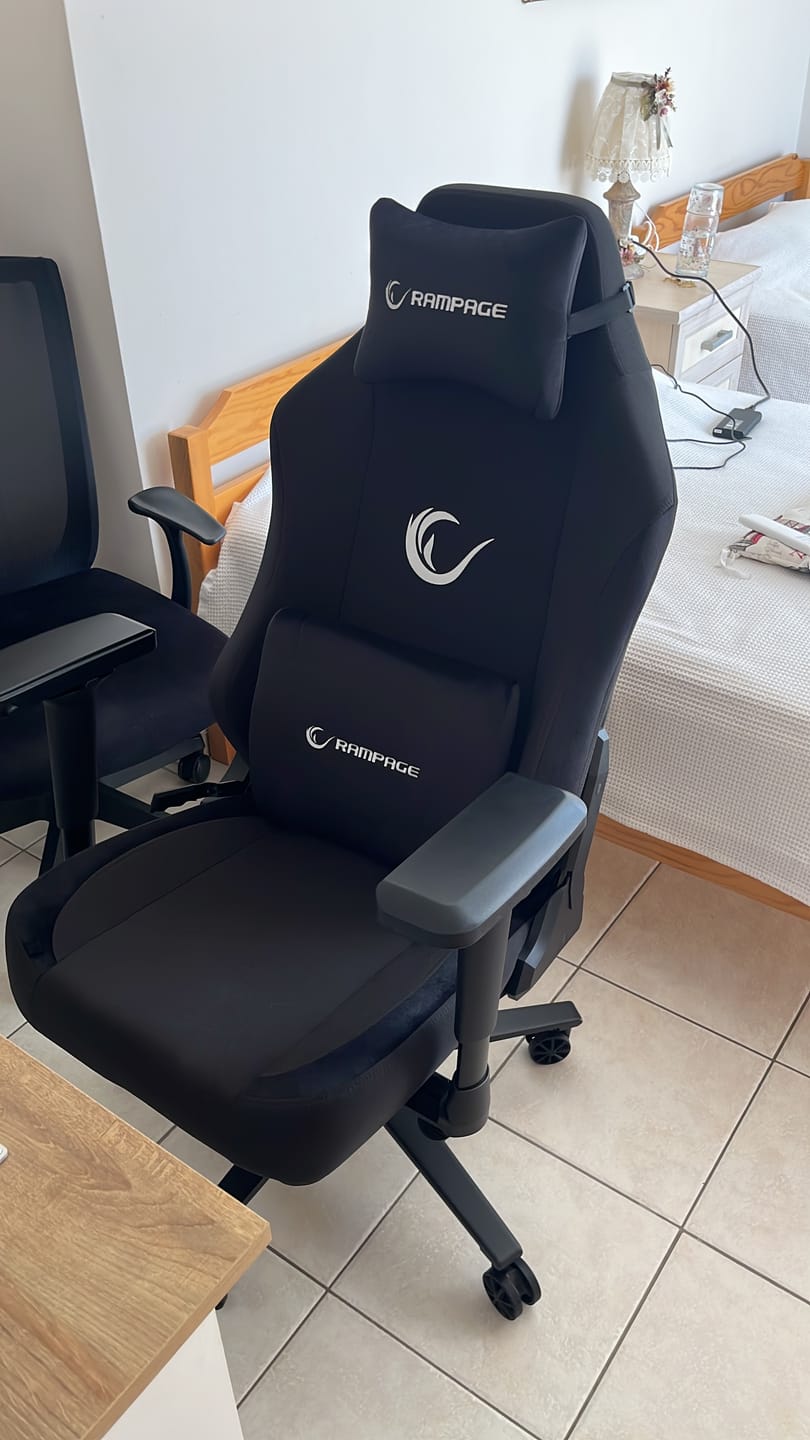 Customer photo review of WOOF - Üst Seviye Terletmez Kumaş Oyuncu Koltuğu-Siyah