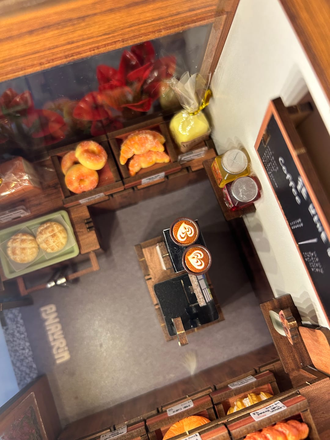 Customer photo review of Ikseon-dong Hanok Bakery Miniature House Kit