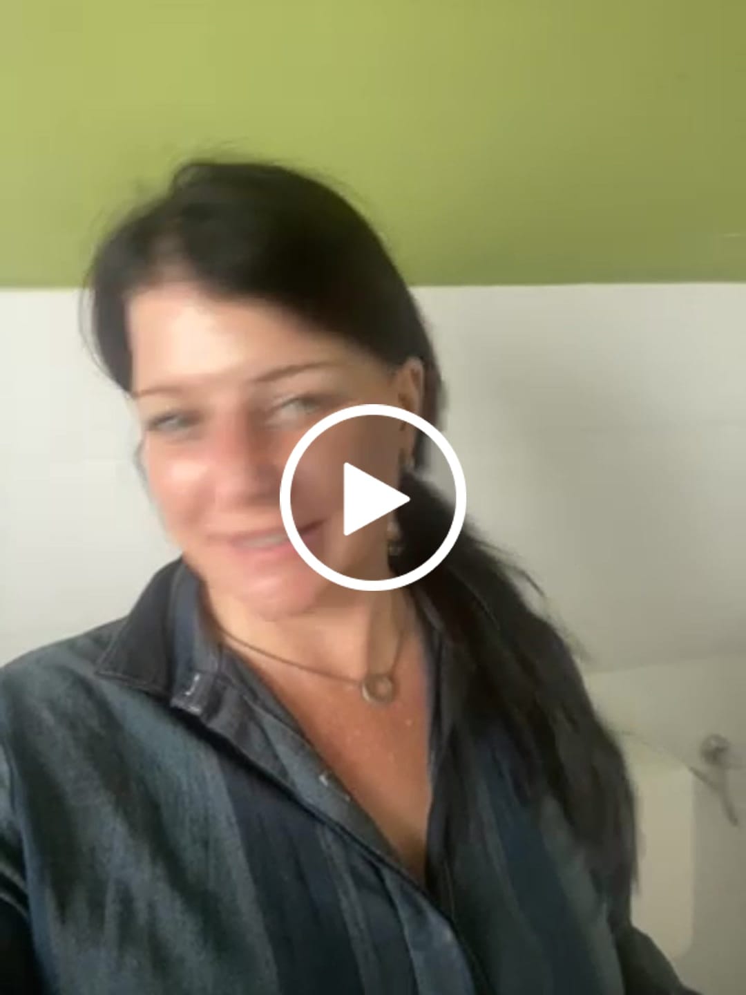 Customer video review of 15% Ylang-Ylang-Glow Haarseife (Beruhigend & Tiefenpflegend)