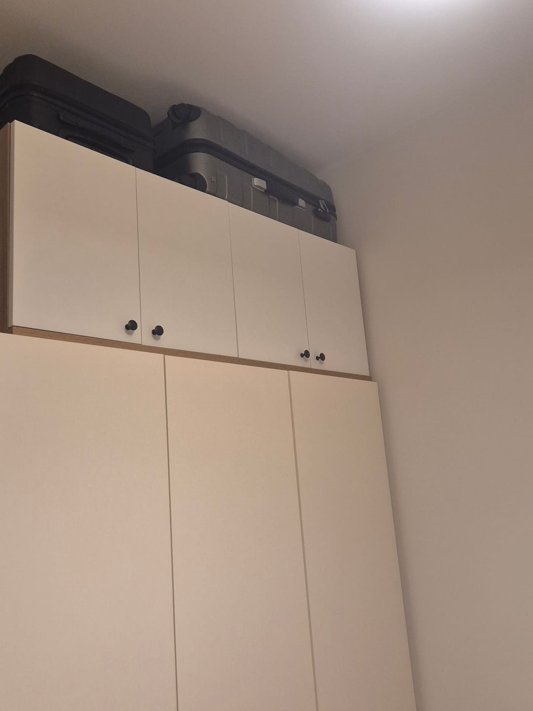 Customer photo review of Rani BA120 Gardırop Üst Modülü Çok Amaçlı Dolap Sepet Ceviz - Beyaz