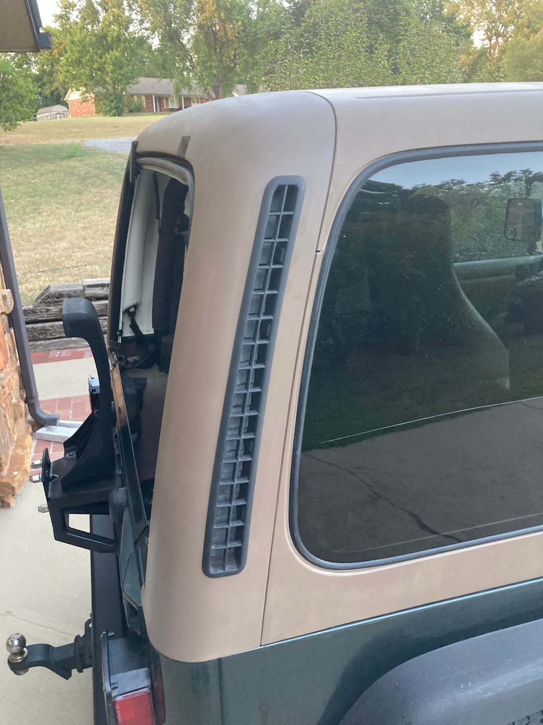 Customer photo review of JEEP DARK SUEDE / TAN / CAMEL VK9 | OEMatch Automotive Spraycan