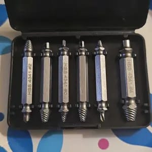 Customer photo review of Riparazione Viti Rotte Set Estrattore Doppia Punta 6 Pezzi