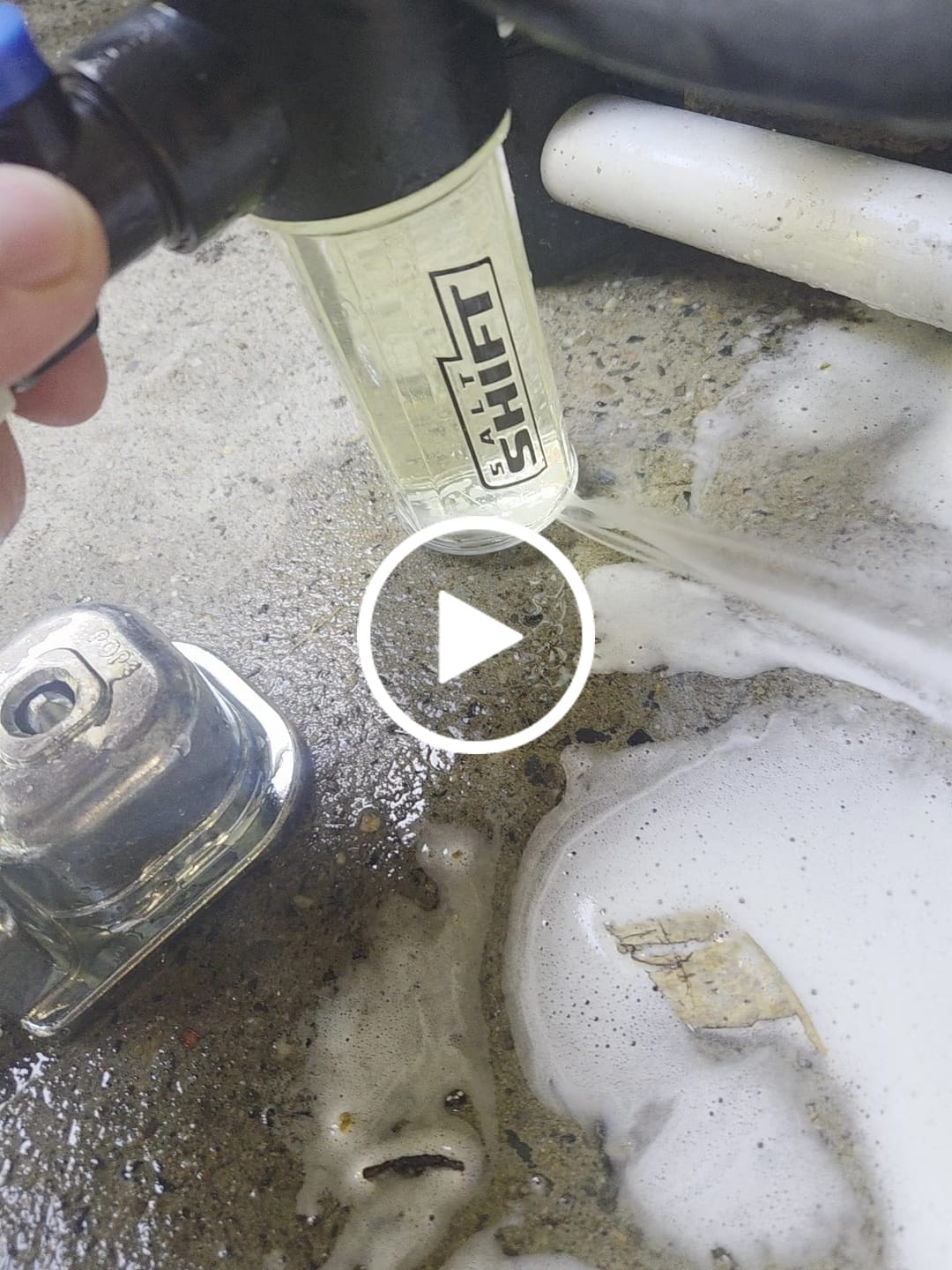 Customer video review of 4x4 Magnetic Chassis Flusher