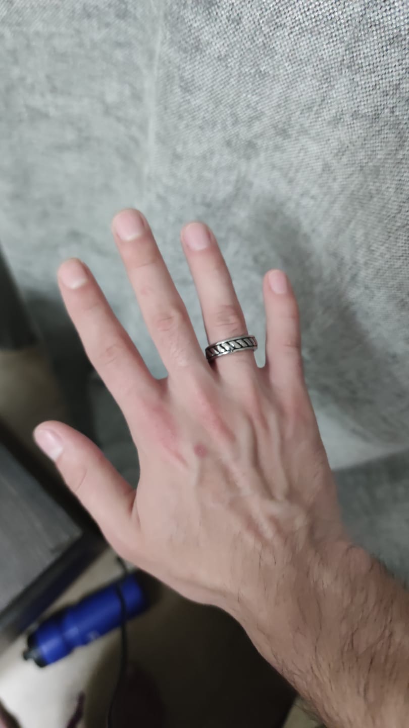 Customer photo review of Anillo Eros