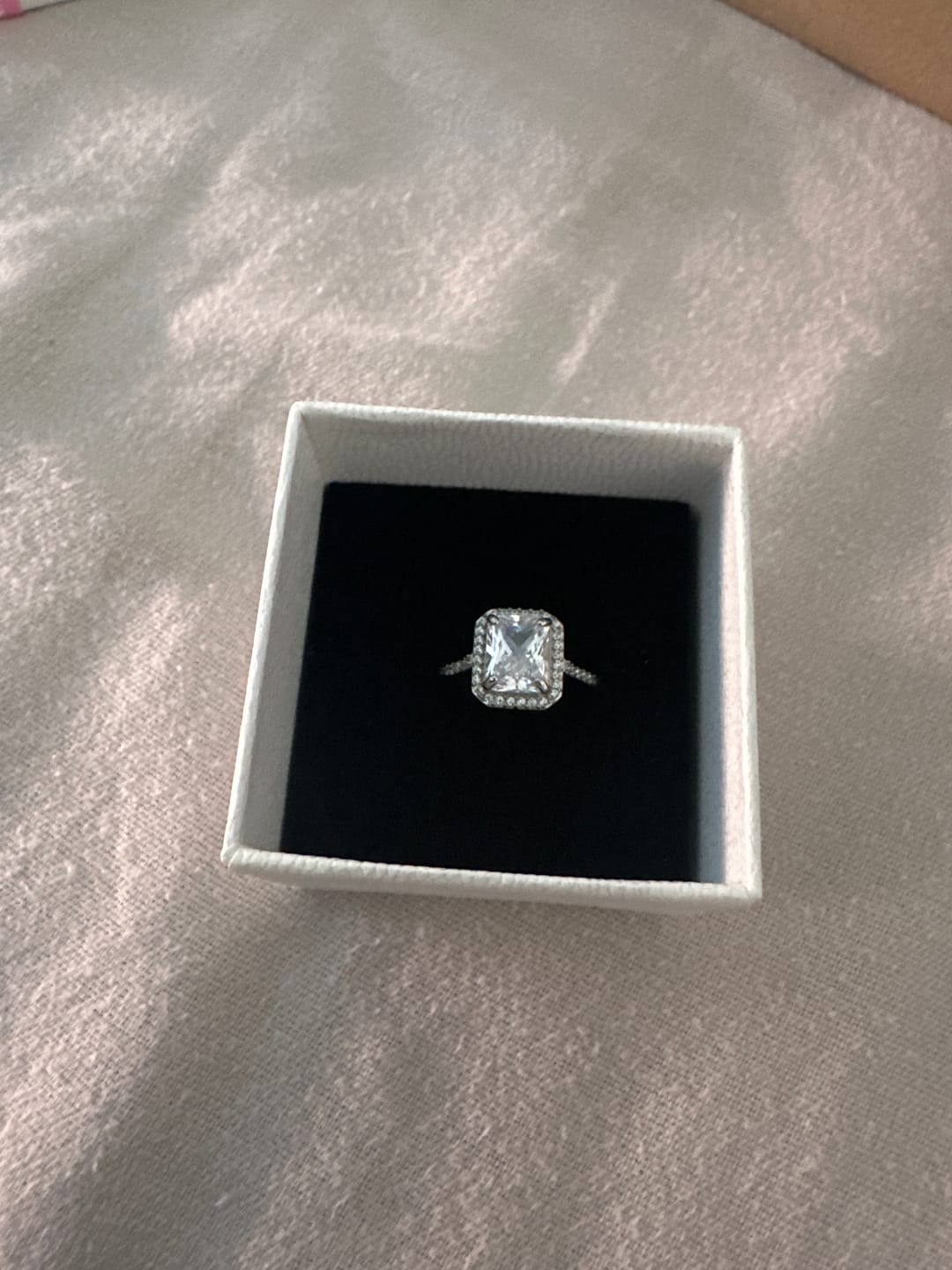 Customer photo review of Big Shine Ring | 18K vergoldet