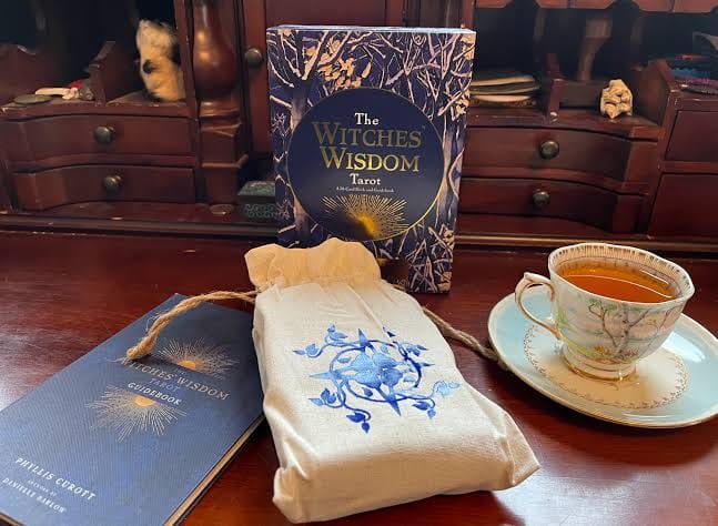 Customer photo review of Witches' Wisdom Oracle
