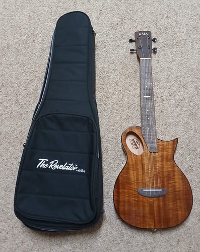 Customer photo review of KA-OWL–ACA–TE Acacia Wood Revelator® Night Owl Acacia Tenor Ukulele