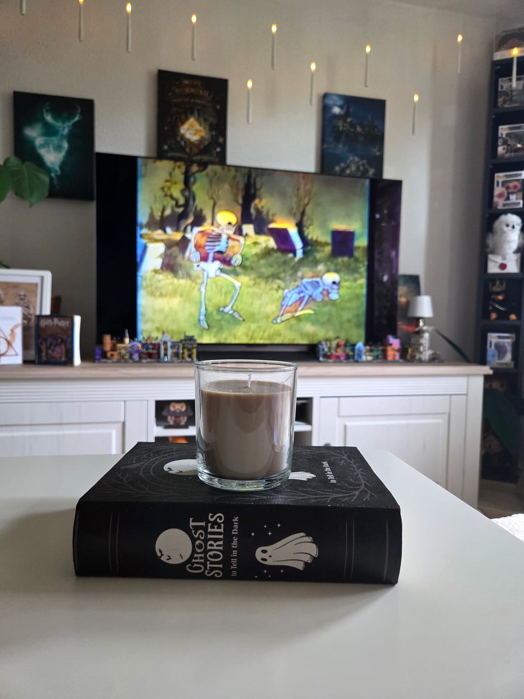 Customer photo review of Buch Aufbewahrungsbox „Ghost Stories“ – Spooky Buchbox