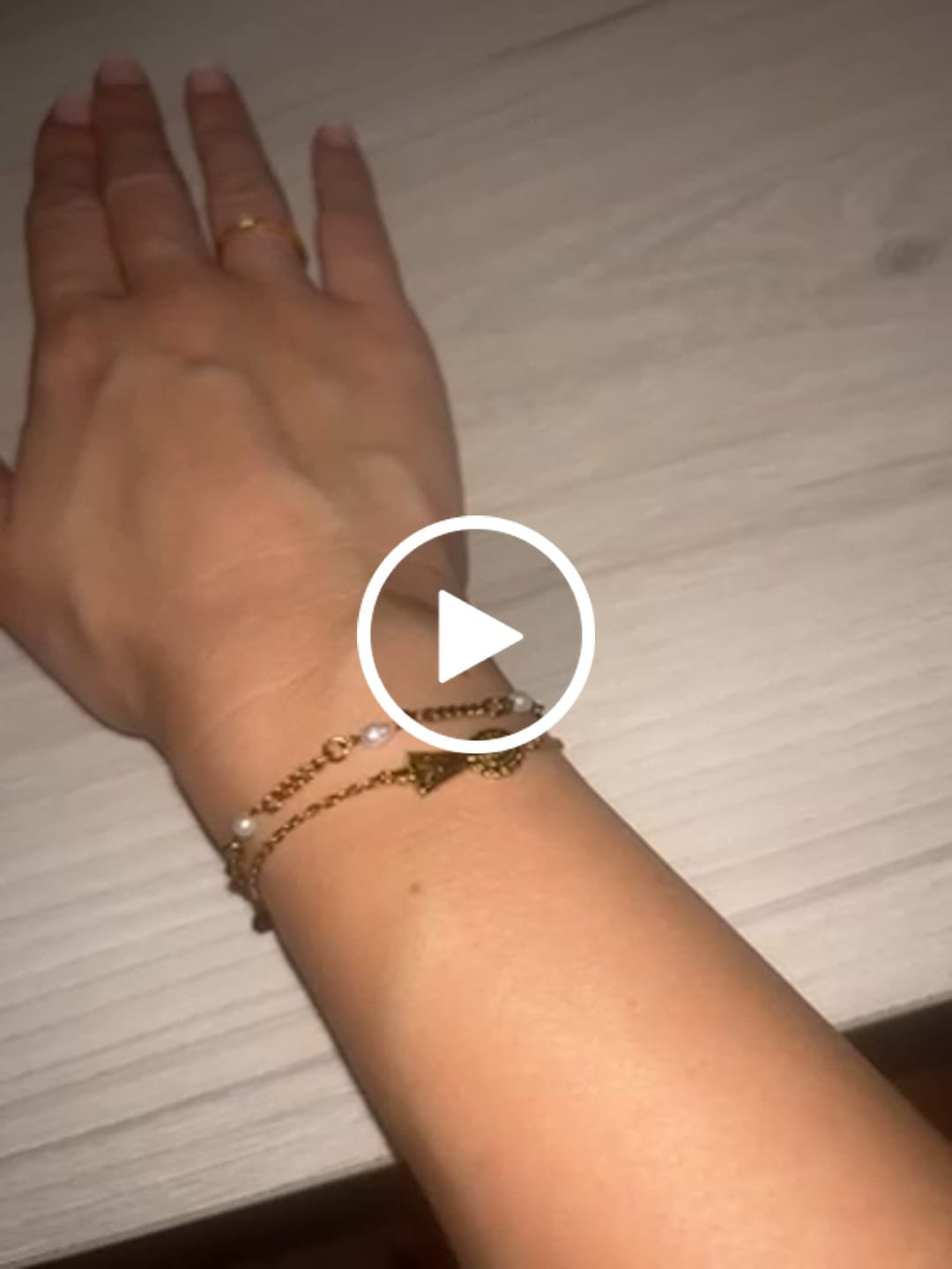 Customer video review of Pulsera Virgen del Pilar