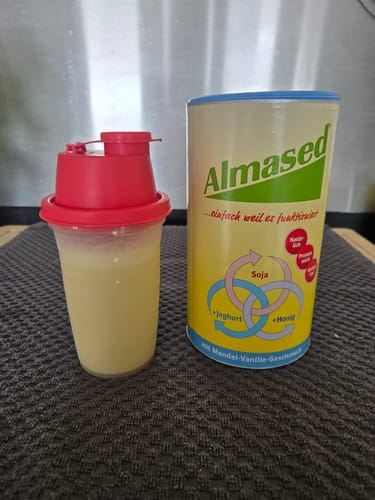 Customer photo review of Almased Mandel-Vanille