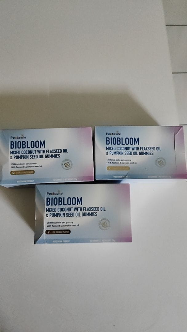 Customer photo review of Biobloom Mixed Coconut With Flaxseed Oil & Pumpkin Seed Oil Gummies