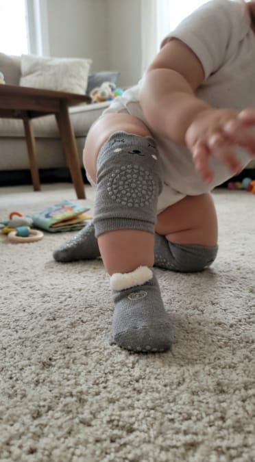 Customer photo review of Non-Slip Crawling Set