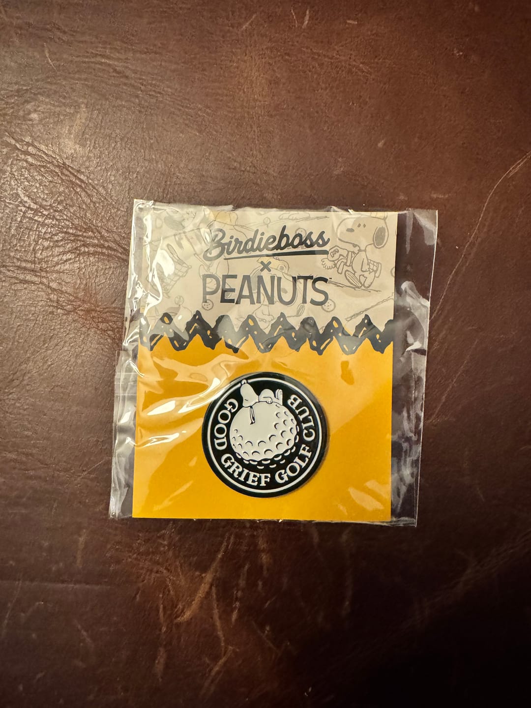 Customer photo review of Peanuts Clubhouse Badge Ball Marker