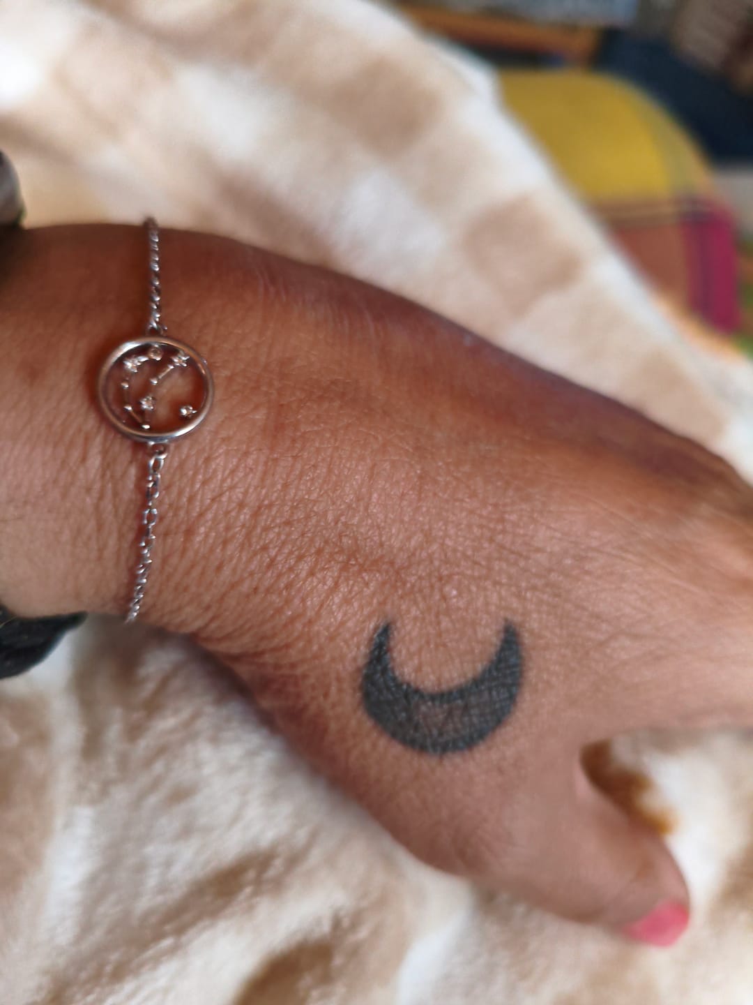 Customer photo review of Pulsera Zodiaco Brillante