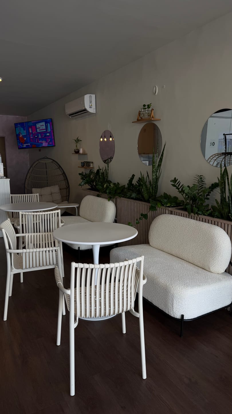 Customer photo review of Sofá Chicago