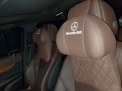 Customer photo review of Cuscino per il collo personalizzato per auto