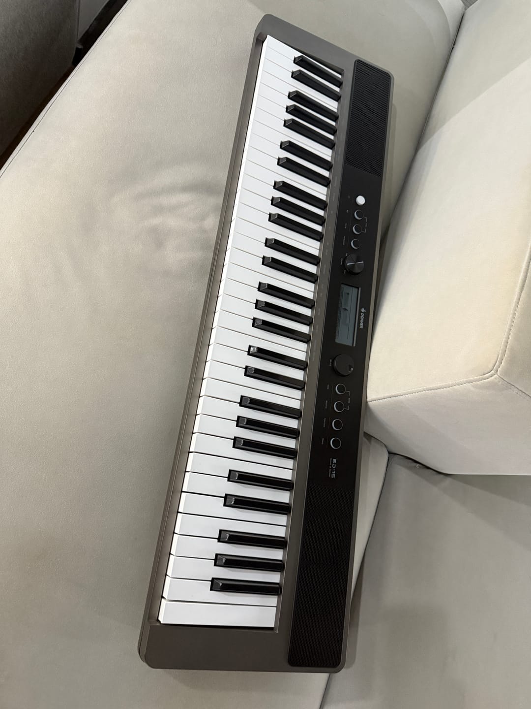 Customer photo review of Donner SD-15 Elektronisches Keyboard mit 61 Tasten