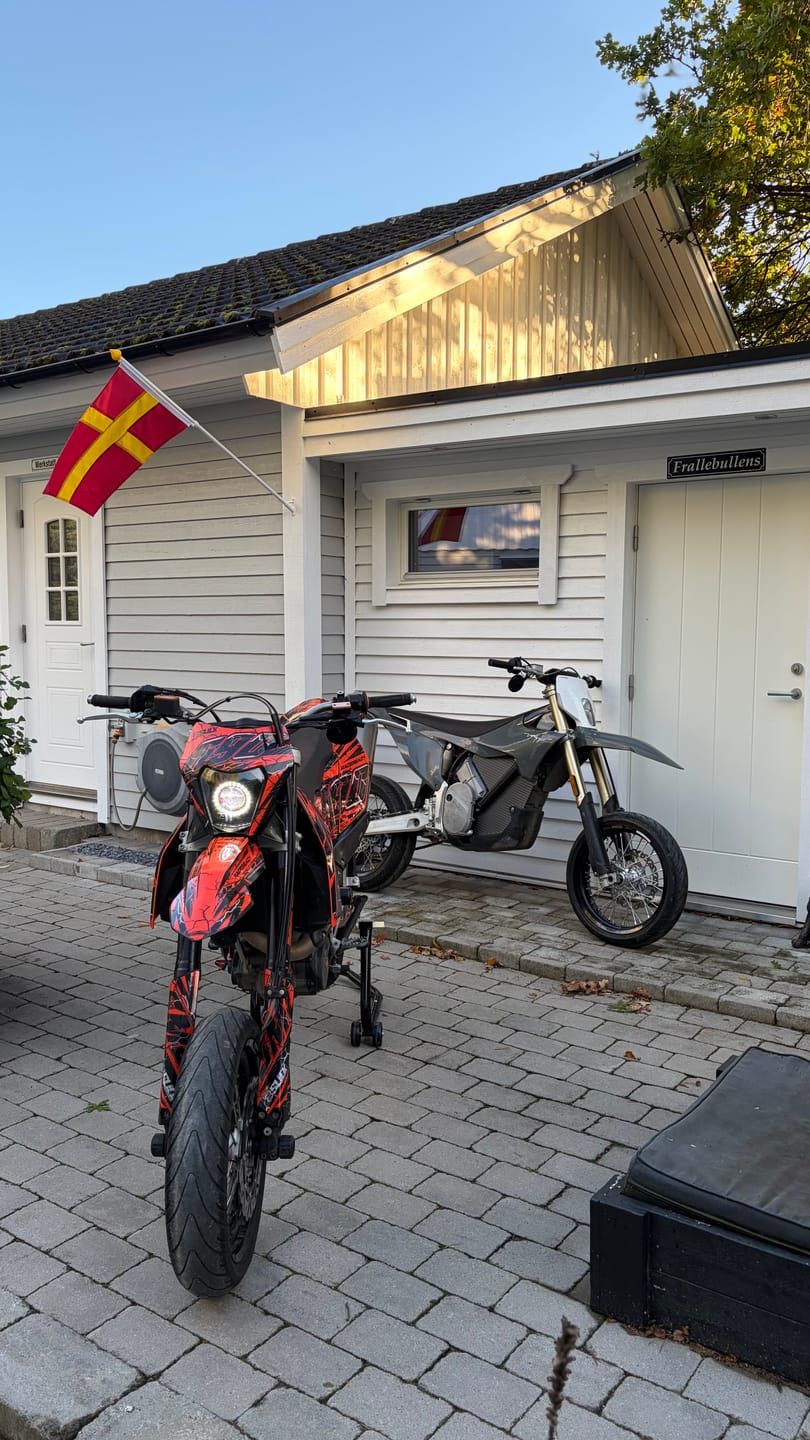Customer photo review of THEULTIMATERACE - GRAPHICS KIT