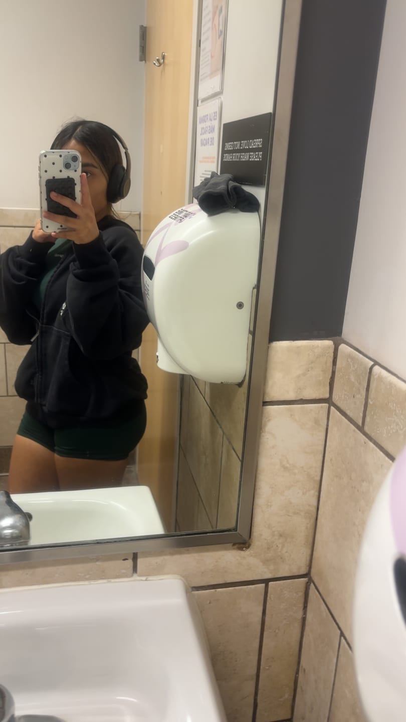 Customer photo review of 5257 - Looney Tunes Plaid Zip-Ups